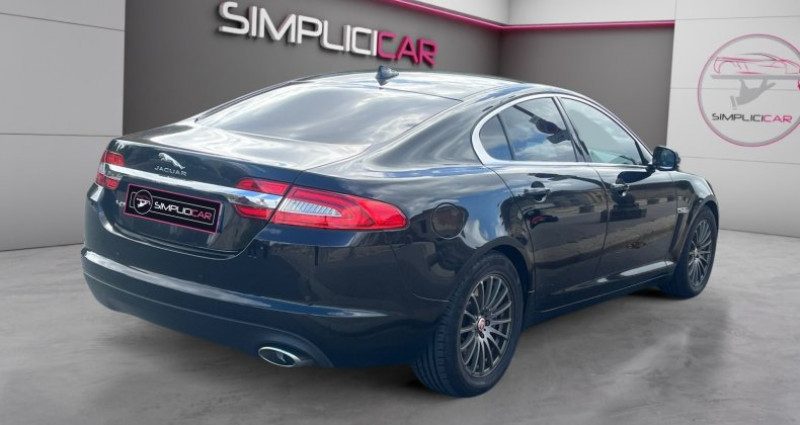 Jaguar XF 2.2 D - 163 British Edition A 2014 - photo n°3 Jaguar XF 2.2 D - 163 British Edition A  occasion à PARIS - photo n°3
