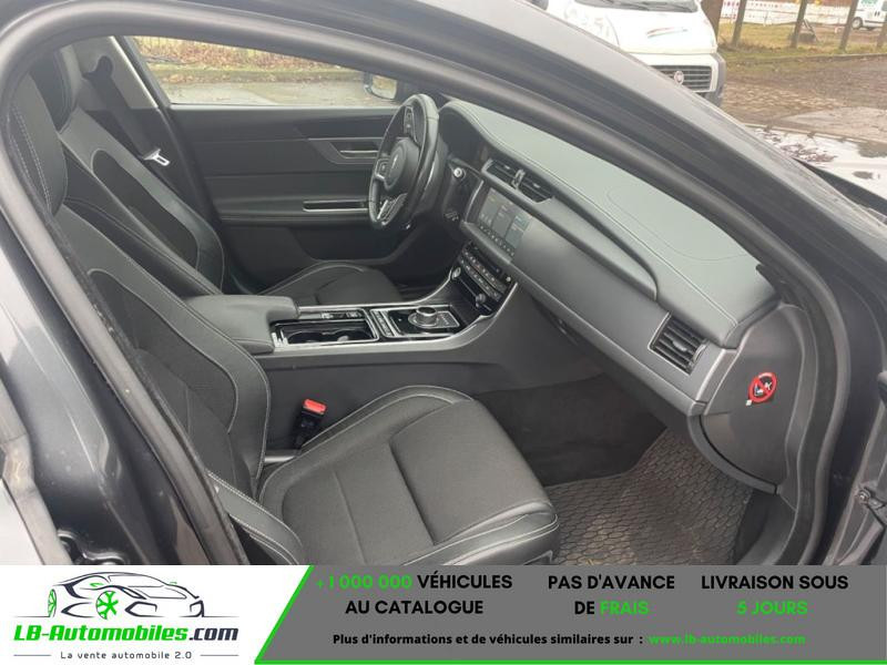 Jaguar XF 240 ch BVA AWD 2019 - photo n°5 Jaguar XF 240 ch BVA AWD  occasion à Beaupuy - photo n°5