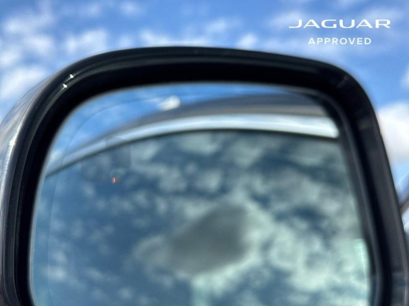 Jaguar XF D200 MHEV R-Dynamic SE BVA8 RWD 2021 - photo n°13 Jaguar XF D200 MHEV R-Dynamic SE BVA8 RWD  occasion à Barberey-Saint-Sulpice - photo n°13