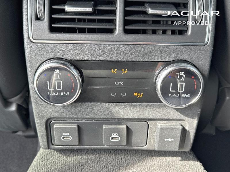 Jaguar XF D200 MHEV R-Dynamic SE BVA8 RWD 2021 - photo n°11 Jaguar XF D200 MHEV R-Dynamic SE BVA8 RWD  occasion à Barberey-Saint-Sulpice - photo n°11