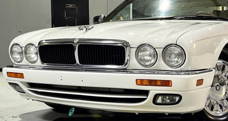 Jaguar XJ  1995 - photo n°4 Jaguar XJ   occasion à LYON - photo n°4