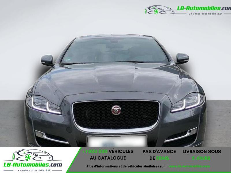 Jaguar XJ 300 ch Diesel BVA 2018 - photo n°4 Jaguar XJ 300 ch Diesel BVA  occasion à Beaupuy - photo n°4
