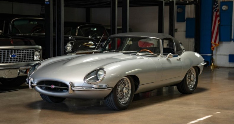 Jaguar XK E-Type 4.2L 5 spd Roadster  occasion  LYON