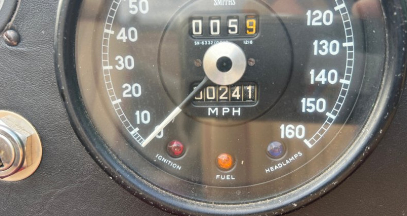 Jaguar XK V12 SPEEDSTER 1972 - photo n°3 Jaguar XK V12 SPEEDSTER  occasion à LYON - photo n°3