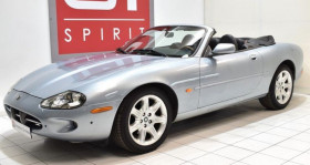 Jaguar XK8 , garage GT SPIRIT  La Boisse