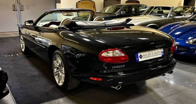 Jaguar XK8 4.0 V8 Cabriolet  occasion à Le Mesnil-en-Thelle - photo n°6
