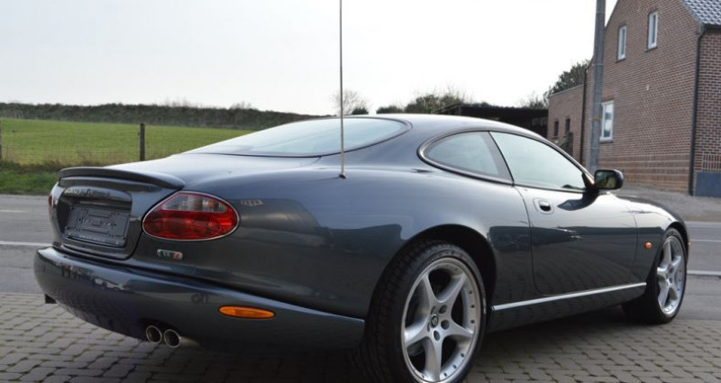 Jaguar XKR 4.2i V8 Coupé 77.000 km !! Superbe état !!  occasion à Lille - photo n°2