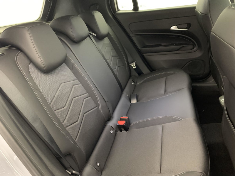 Jeep Avenger 1.2 Turbo T3 100 ch Summit 2025 - photo n°9 Jeep Avenger 1.2 Turbo T3 100 ch Summit  occasion à SAINT-GREGOIRE - photo n°9