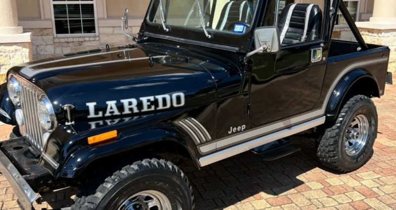 Jeep CJ CJ 1985 - photo n°2 Jeep CJ CJ  occasion à LYON - photo n°2