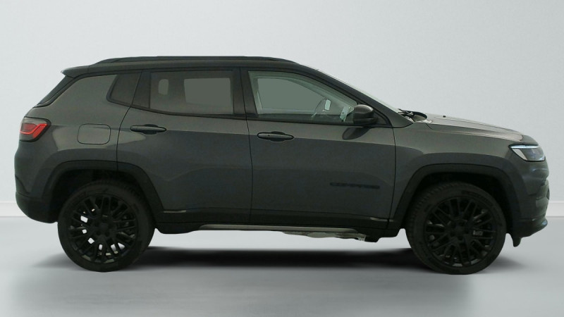 Jeep Compass 1.3 PHEV T4 240 ch 4xe eAWD S 2023 - photo n°8 Jeep Compass 1.3 PHEV T4 240 ch 4xe eAWD S  occasion à SAINT-GREGOIRE - photo n°8