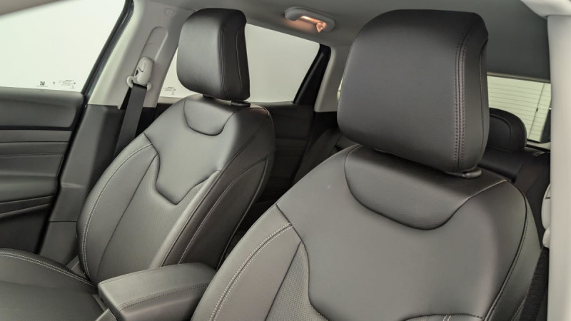 Jeep Compass 1.3 PHEV T4 240 ch 4xe eAWD S 2023 - photo n°16 Jeep Compass 1.3 PHEV T4 240 ch 4xe eAWD S  occasion à SAINT-GREGOIRE - photo n°16