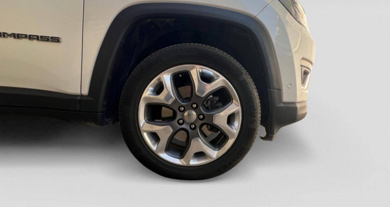 Jeep Compass II 1.4 MultiAir II 170ch Limited 4x4 BVA9 Euro6d-T 2018 - photo n°5 Jeep Compass II 1.4 MultiAir II 170ch Limited 4x4 BVA9 Euro6d-T  occasion à Châtenay-Malabry - photo n°5