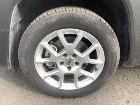 Jeep Renegade 1.5 Turbo T4 130 ch BVR7 e-Hybrid Altitude  occasion � Ganges - photo n�9