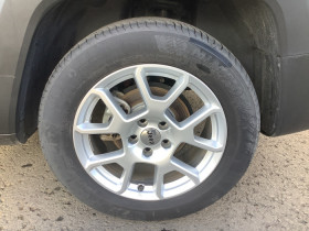 Jeep Renegade 1.5 Turbo T4 130 ch BVR7 e-Hybrid Altitude  occasion � Ganges - photo n�9