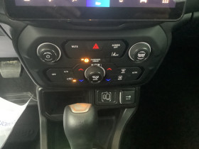 Jeep Renegade 1.5 Turbo T4 130 ch BVR7 e-Hybrid Altitude  occasion � Ganges - photo n�16