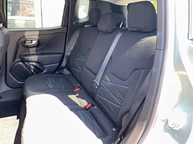Jeep Renegade Renegade 1.3 Turbo T4 190 ch PHEV AT6 4xe eAWD Upland 5p 2022 - photo n°18 Jeep Renegade Renegade 1.3 Turbo T4 190 ch PHEV AT6 4xe eAWD Upland 5p  occasion à Mérignac - photo n°18