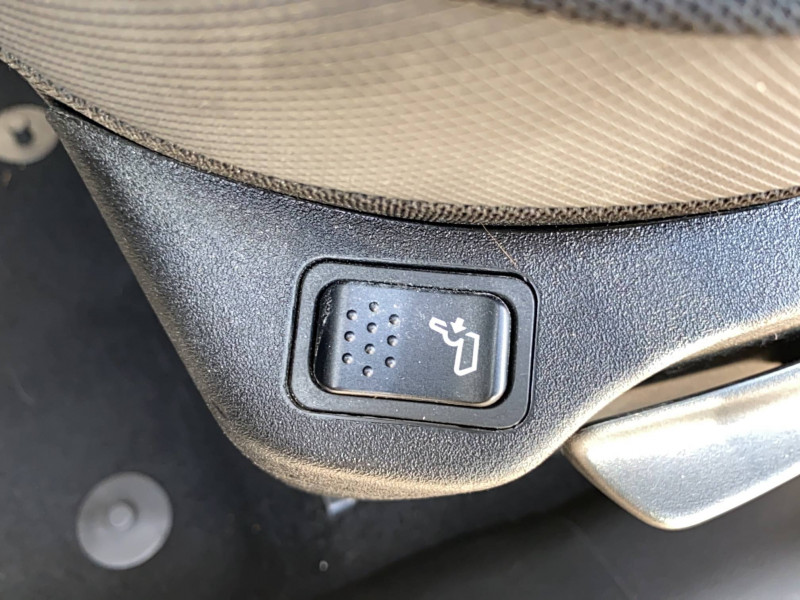 Jeep Renegade Renegade 1.3 Turbo T4 190 ch PHEV AT6 4xe eAWD Upland 5p 2022 - photo n°20 Jeep Renegade Renegade 1.3 Turbo T4 190 ch PHEV AT6 4xe eAWD Upland 5p  occasion à Mérignac - photo n°20