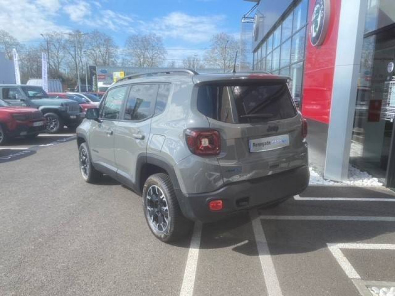 Jeep Renegade Renegade 1.3 Turbo T4 240 ch PHEV BVA6 4xe eAWD Trailhawk 5p 2022 - photo n°4 Jeep Renegade Renegade 1.3 Turbo T4 240 ch PHEV BVA6 4xe eAWD Trailhawk 5p  occasion à Toulouse - photo n°4