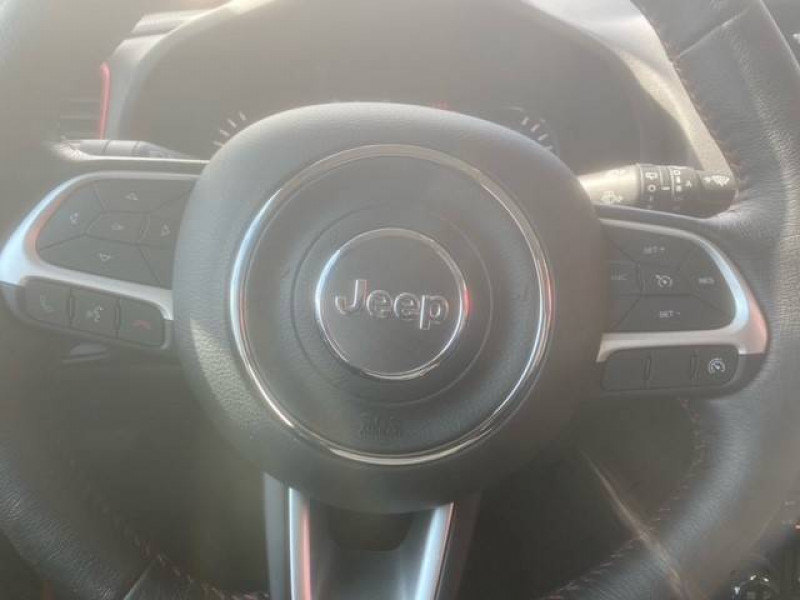 Jeep Renegade Renegade 1.3 Turbo T4 240 ch PHEV BVA6 4xe eAWD Trailhawk 5p 2022 - photo n°14 Jeep Renegade Renegade 1.3 Turbo T4 240 ch PHEV BVA6 4xe eAWD Trailhawk 5p  occasion à Toulouse - photo n°14