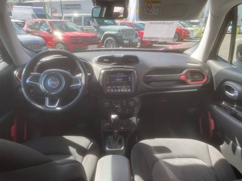 Jeep Renegade Renegade 1.3 Turbo T4 240 ch PHEV BVA6 4xe eAWD Trailhawk 5p 2022 - photo n°9 Jeep Renegade Renegade 1.3 Turbo T4 240 ch PHEV BVA6 4xe eAWD Trailhawk 5p  occasion à Toulouse - photo n°9