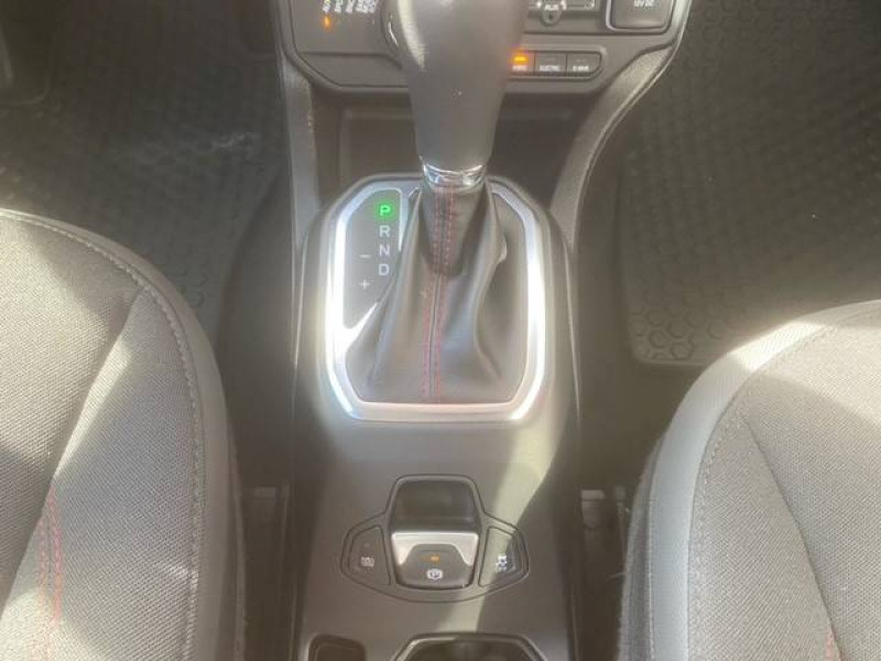 Jeep Renegade Renegade 1.3 Turbo T4 240 ch PHEV BVA6 4xe eAWD Trailhawk 5p 2022 - photo n°13 Jeep Renegade Renegade 1.3 Turbo T4 240 ch PHEV BVA6 4xe eAWD Trailhawk 5p  occasion à Toulouse - photo n°13