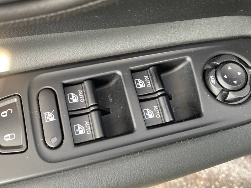 Jeep Renegade Renegade 1.6 I Multijet 130 ch BVM6 S 5p 2022 - photo n°15 Jeep Renegade Renegade 1.6 I Multijet 130 ch BVM6 S 5p  occasion à Mérignac - photo n°15