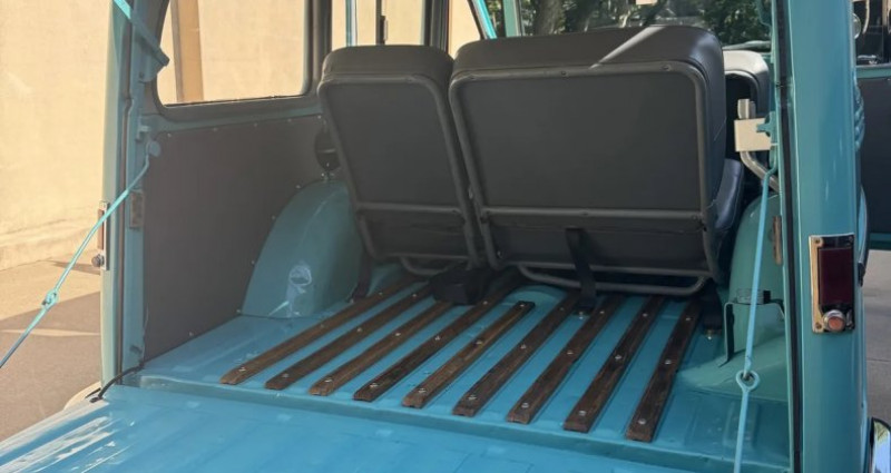 Jeep Willis Utility wagon 1960 - photo n°3 Jeep Willis Utility wagon  occasion à LYON - photo n°3