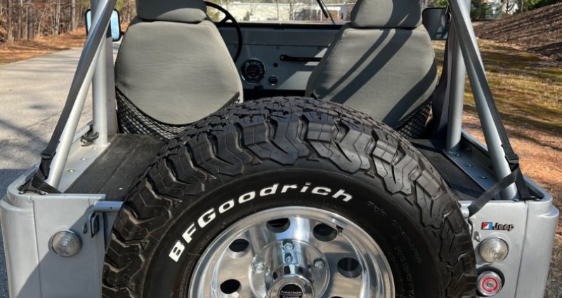 Jeep Wrangler  1975 - photo n°3 Jeep Wrangler   occasion à LYON - photo n°3