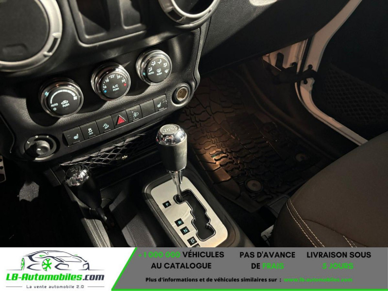 Jeep Wrangler 2.8 CRD 200 - BVA 3 Portes  occasion � Beaupuy - photo n�8