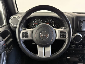 Jeep Wrangler 2.8 CRD 200 - BVA 3 Portes  occasion  Beaupuy - photo n6