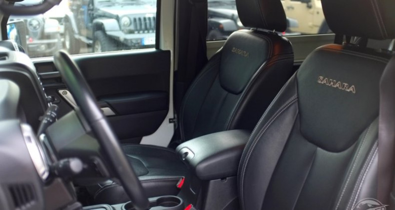 Jeep Wrangler JK SAHARA 3.6L 2018 - photo n°4 Jeep Wrangler JK SAHARA 3.6L  occasion à VENELLES - photo n°4