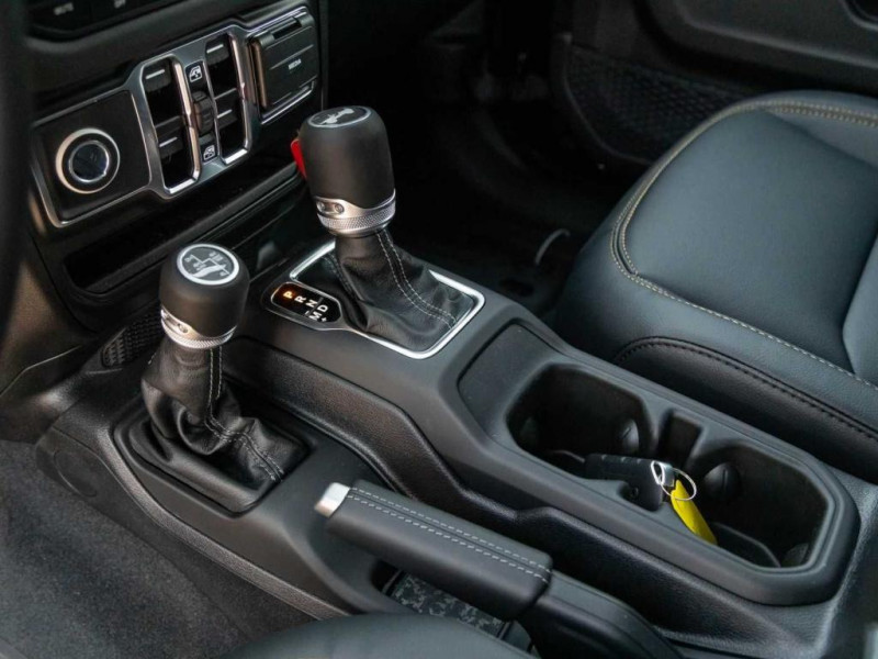 Jeep Wrangler MY24 Sahara 2.0l T-GDI Ultd. Sky-One 2025 - photo n°12 Jeep Wrangler MY24 Sahara 2.0l T-GDI Ultd. Sky-One  occasion à L'Union - photo n°12