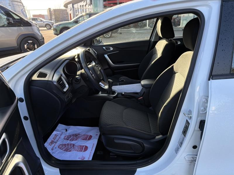 Kia Cee'd 1.0 T-GDI 100ch Motion  occasion � Barberey-Saint-Sulpice - photo n�10