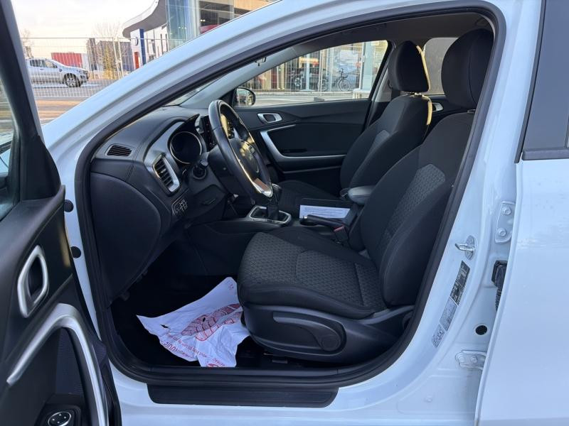 Kia Cee'd 1.0 T-GDI 100ch Motion  occasion � Barberey-Saint-Sulpice - photo n�10