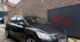 Kia Cee'd occasion 2009 mise en vente à Douai par le garage PRO CARS - photo n°1