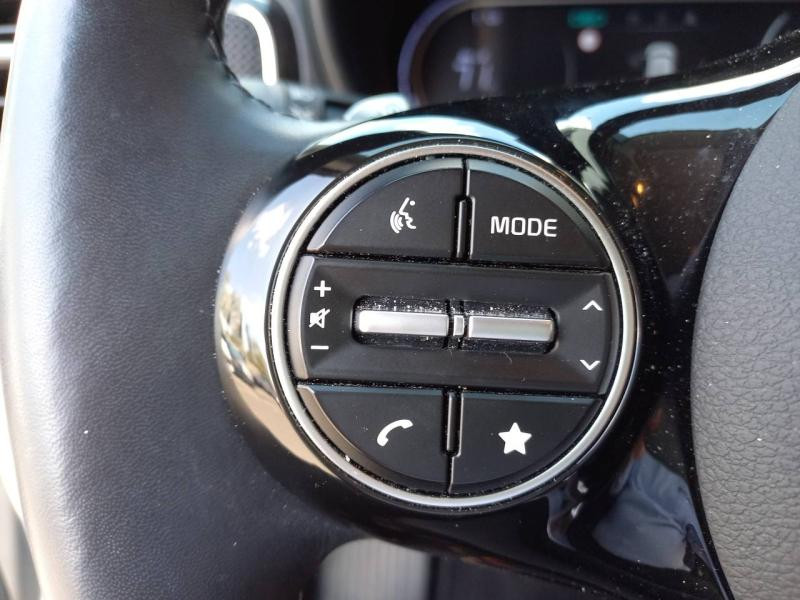 Kia e-Soul 204ch Lounge  occasion  Vert-Saint-Denis - photo n19