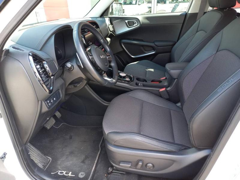 Kia e-Soul 204ch Lounge  occasion  Vert-Saint-Denis - photo n10