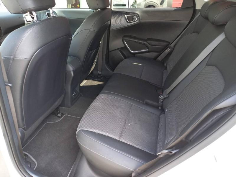 Kia e-Soul 204ch Lounge  occasion  Vert-Saint-Denis - photo n12