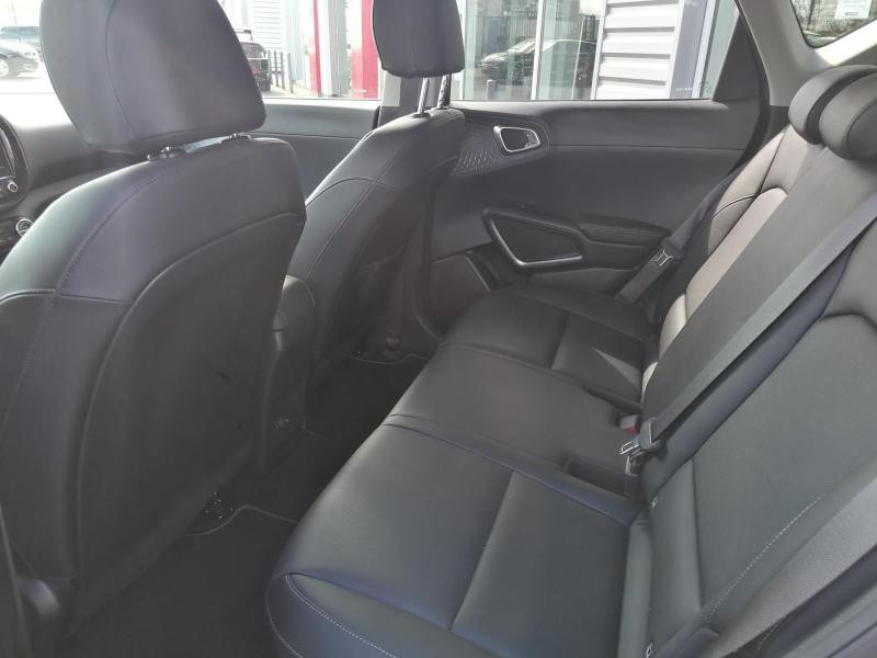 Kia e-Soul Premium 204ch  occasion  Saint-Maximin - photo n10