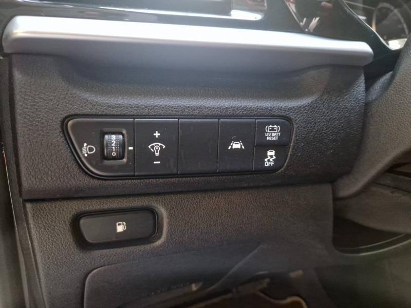 Kia Niro 1.6 GDi 105ch ISG + électrique 43.5ch Active DCT6 MY22 2022 - photo n°9 Kia Niro 1.6 GDi 105ch ISG + électrique 43.5ch Active DCT6 MY22  occasion à Vert-Saint-Denis - photo n°9