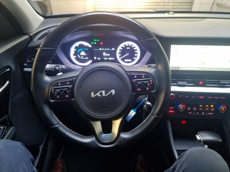 Kia Niro 1.6 GDi 105ch ISG + électrique 43.5ch Active DCT6 MY22 2022 - photo n°17 Kia Niro 1.6 GDi 105ch ISG + électrique 43.5ch Active DCT6 MY22  occasion à Vert-Saint-Denis - photo n°17