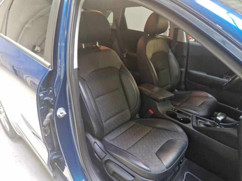 Kia Niro 1.6 GDi 105ch ISG + électrique 43.5ch Active DCT6 MY22 2022 - photo n°11 Kia Niro 1.6 GDi 105ch ISG + électrique 43.5ch Active DCT6 MY22  occasion à Vert-Saint-Denis - photo n°11