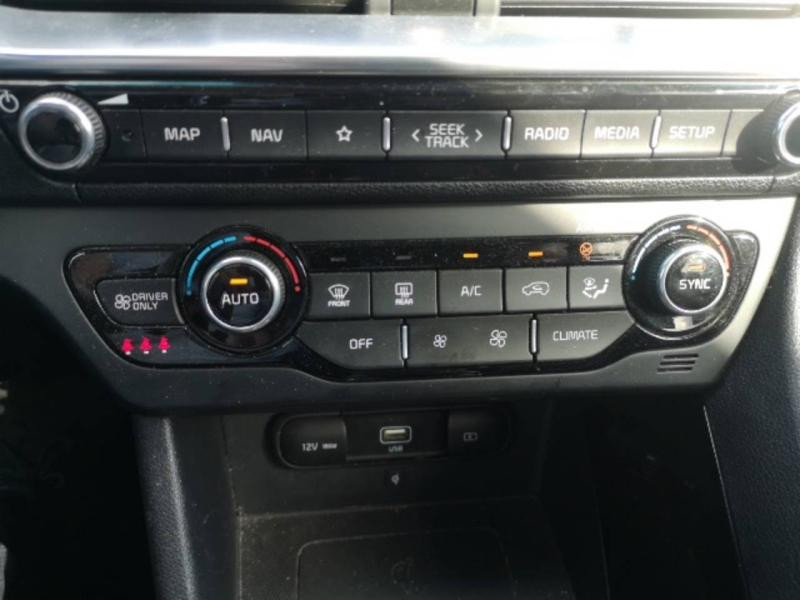 Kia Niro 1.6 GDi 105ch ISG + électrique 43.5ch Design DCT6  occasion  Saint-Maximin - photo n18