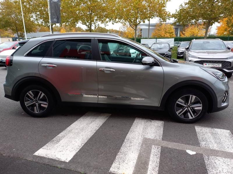 Kia Niro 1.6 GDi 105ch ISG + Plug-In 60.5ch Lounge DCT6 MY22 2021 - photo n°4 Kia Niro 1.6 GDi 105ch ISG + Plug-In 60.5ch Lounge DCT6 MY22  occasion à Vert-Saint-Denis - photo n°4