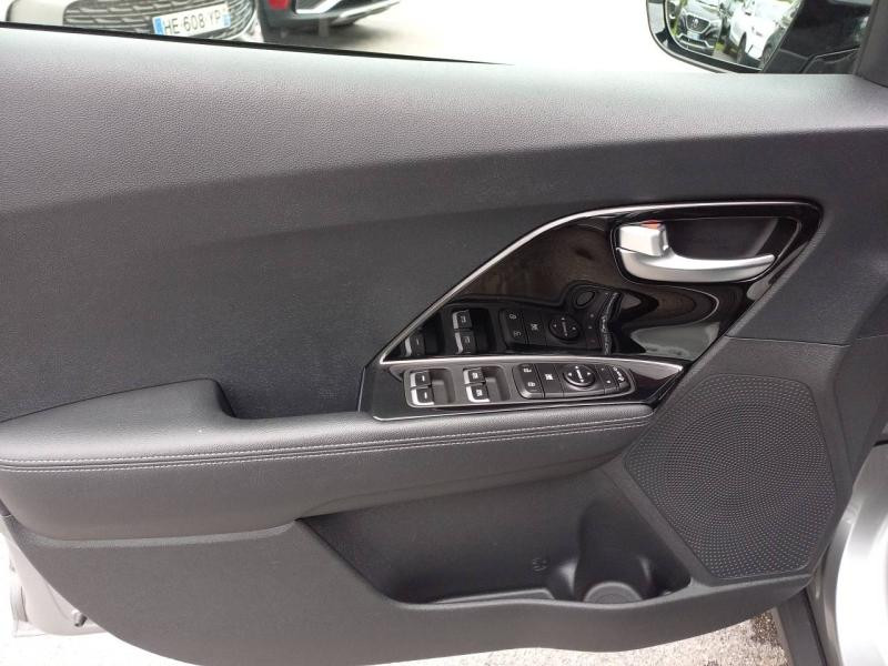Kia Niro 1.6 GDi 105ch ISG + Plug-In 60.5ch Lounge DCT6 MY22 2021 - photo n°15 Kia Niro 1.6 GDi 105ch ISG + Plug-In 60.5ch Lounge DCT6 MY22  occasion à Vert-Saint-Denis - photo n°15