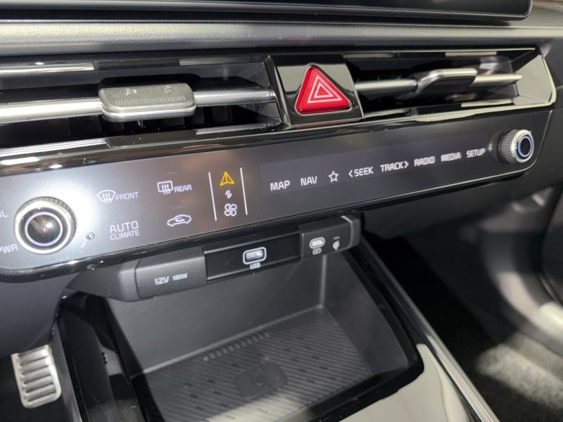 Kia Niro 1.6 GDi 138ch HEV Premium DCT6  occasion � Chaumont - photo n�17