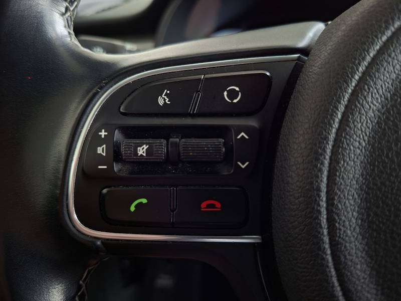 Kia Niro 1.6 GDi Hybride 141 ch DCT6 Design 2019 - photo n°12 Kia Niro 1.6 GDi Hybride 141 ch DCT6 Design  occasion à Saint Bazeille - photo n°12