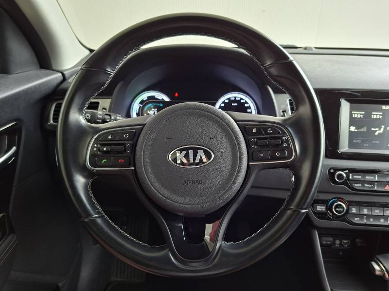Kia Niro 1.6 GDi Hybride 141 ch DCT6 Design 2019 - photo n°11 Kia Niro 1.6 GDi Hybride 141 ch DCT6 Design  occasion à Saint Bazeille - photo n°11