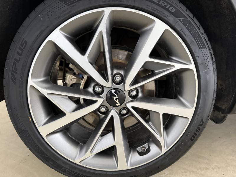 Kia Niro 1.6 GDi Hybride 141 ch DCT6 Lounge 2022 - photo n°4 Kia Niro 1.6 GDi Hybride 141 ch DCT6 Lounge  occasion à Saint Bazeille - photo n°4