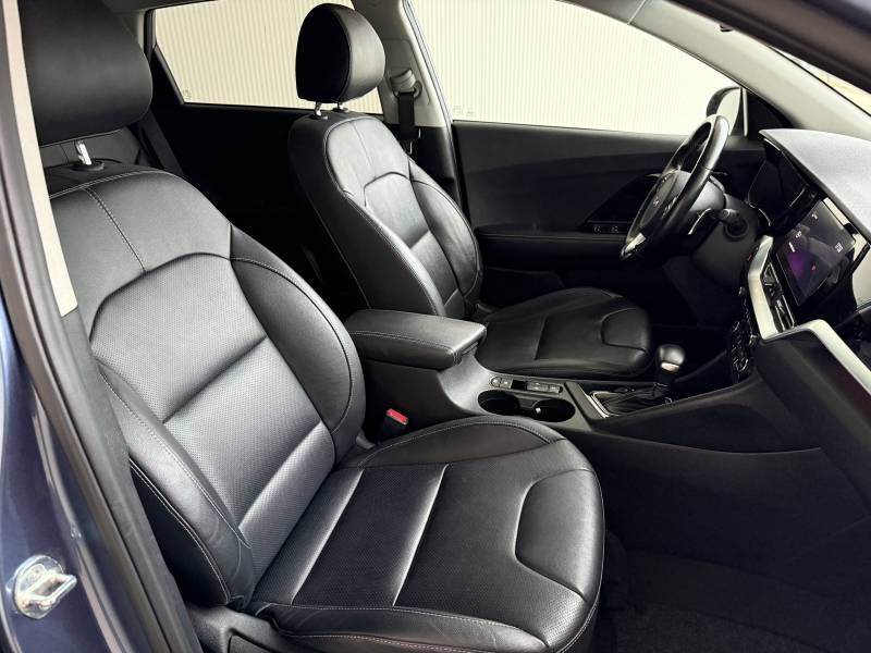 Kia Niro 1.6 GDi Hybride 141 ch DCT6 Lounge 2022 - photo n°14 Kia Niro 1.6 GDi Hybride 141 ch DCT6 Lounge  occasion à Saint Bazeille - photo n°14